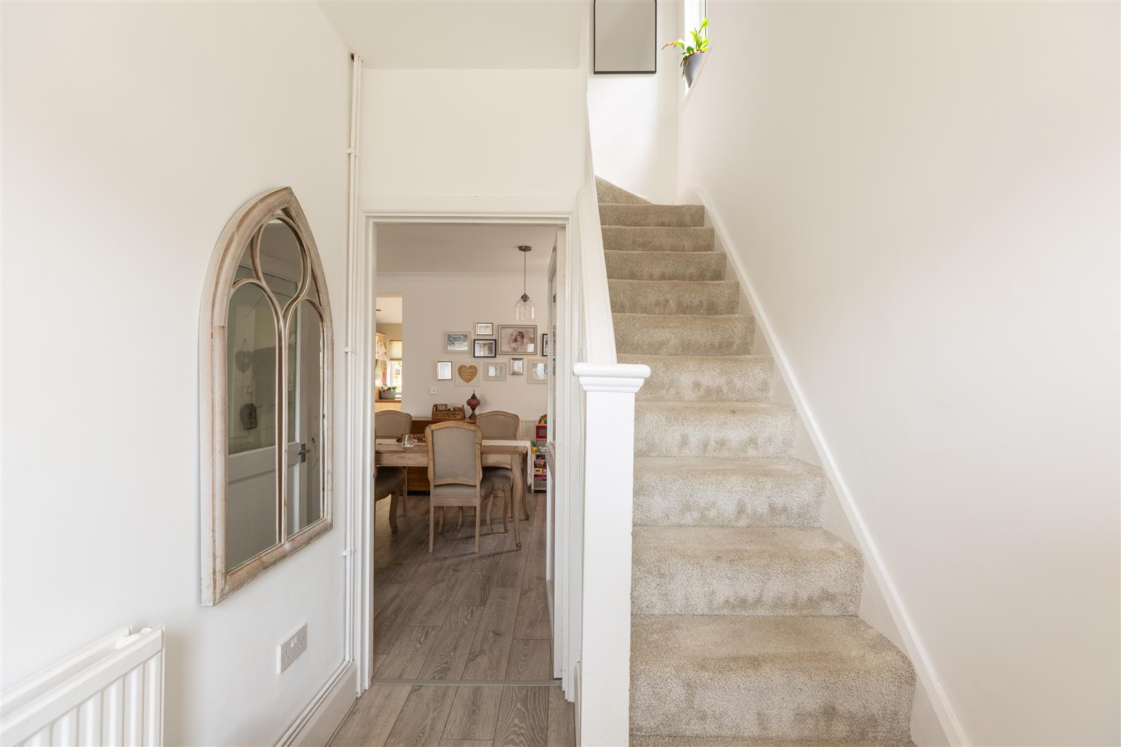 Carmarthen Road, Fforestfach, Swansea, SA5 4BN